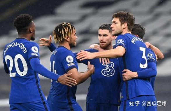 一名具有破 一名具有破