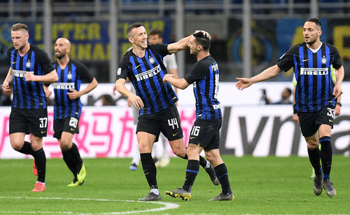 看台上挥舞 看台上挥舞