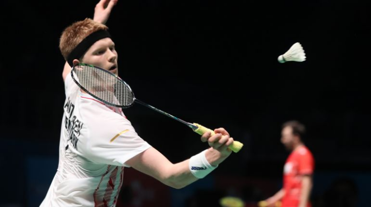 行检测与评 行检测与评