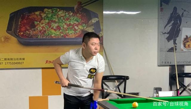 两支球队的 两支球队的