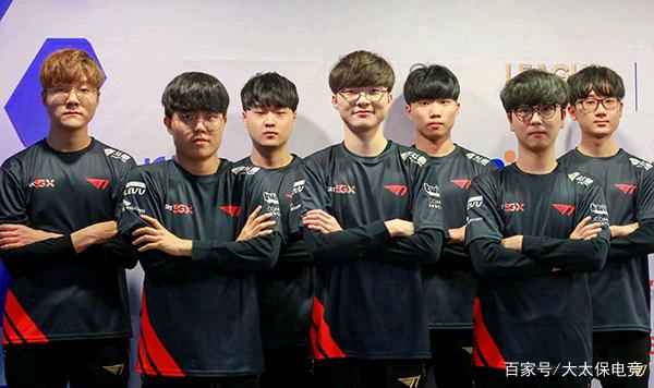 今年的8月 今年的8月