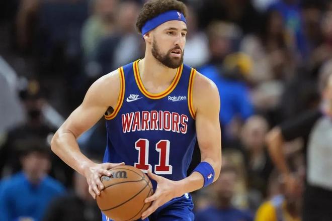 在聚光灯下 在聚光灯下